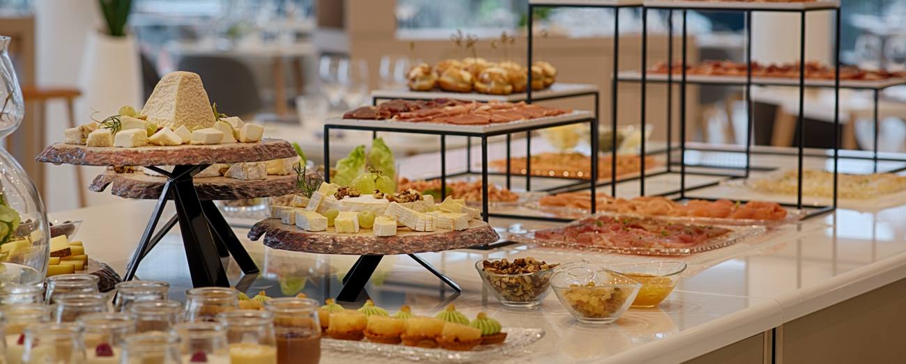 Aged cheeses, ham and desserts